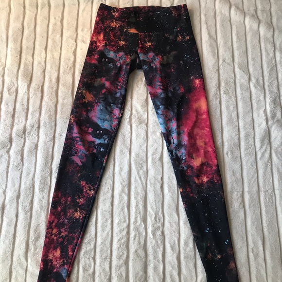 Onzie Pants - ONZIE full length galaxy leggings🌈